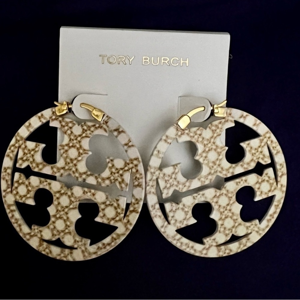 🔥🔥🔥 Authentic Designer Earrings At Awesome Prices To Buy Now & Save Price Firm - Picture 6 of 12
